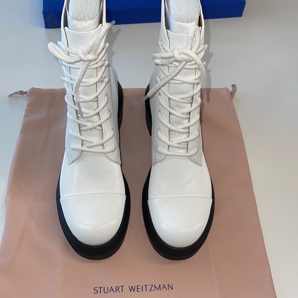 Stuart Weitzman Nisha White Lace-Up Boots Size 8.5 C NIB - Picture 3 of 17